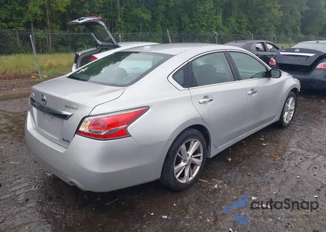 2014 Nissan Altima 2.5 Sv из США, поврежденный, VIN 1N4AL3AP0EC147326
